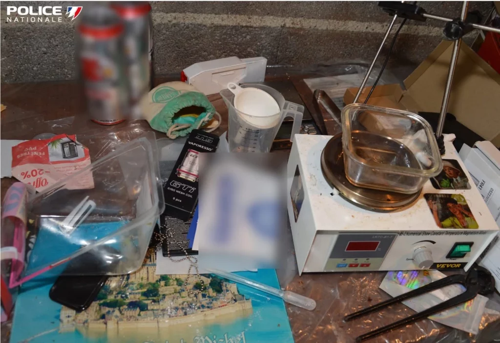 Laboratoire mol&eacute;cule de synth&egrave;se